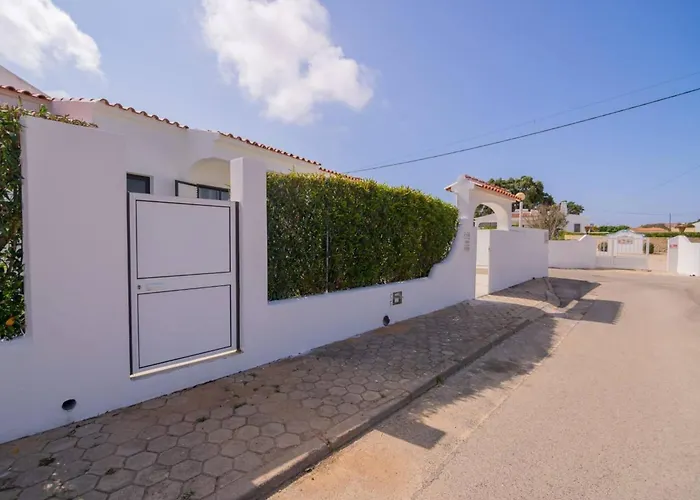 Avo Isabel By Innkeeper Guia (Faro)