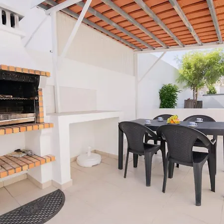 Avo Isabel By Innkeeper Villa *