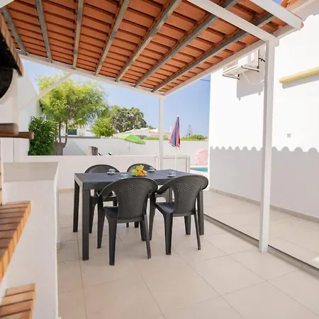 Avo Isabel By Innkeeper Villa *