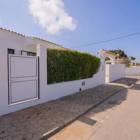 Avo Isabel By Innkeeper Guia (Faro)